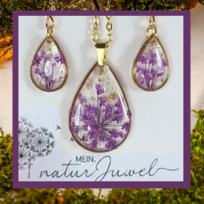 Lila tropfenförmiges Schmuckset mit echten Blüten – handgefertigt von MeinNaturJuwel